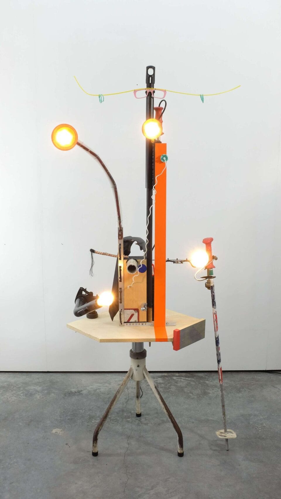 Border post Defensive Guy on 2021 156x63x65 cm